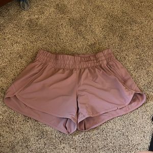 Lululemon tracker shorts